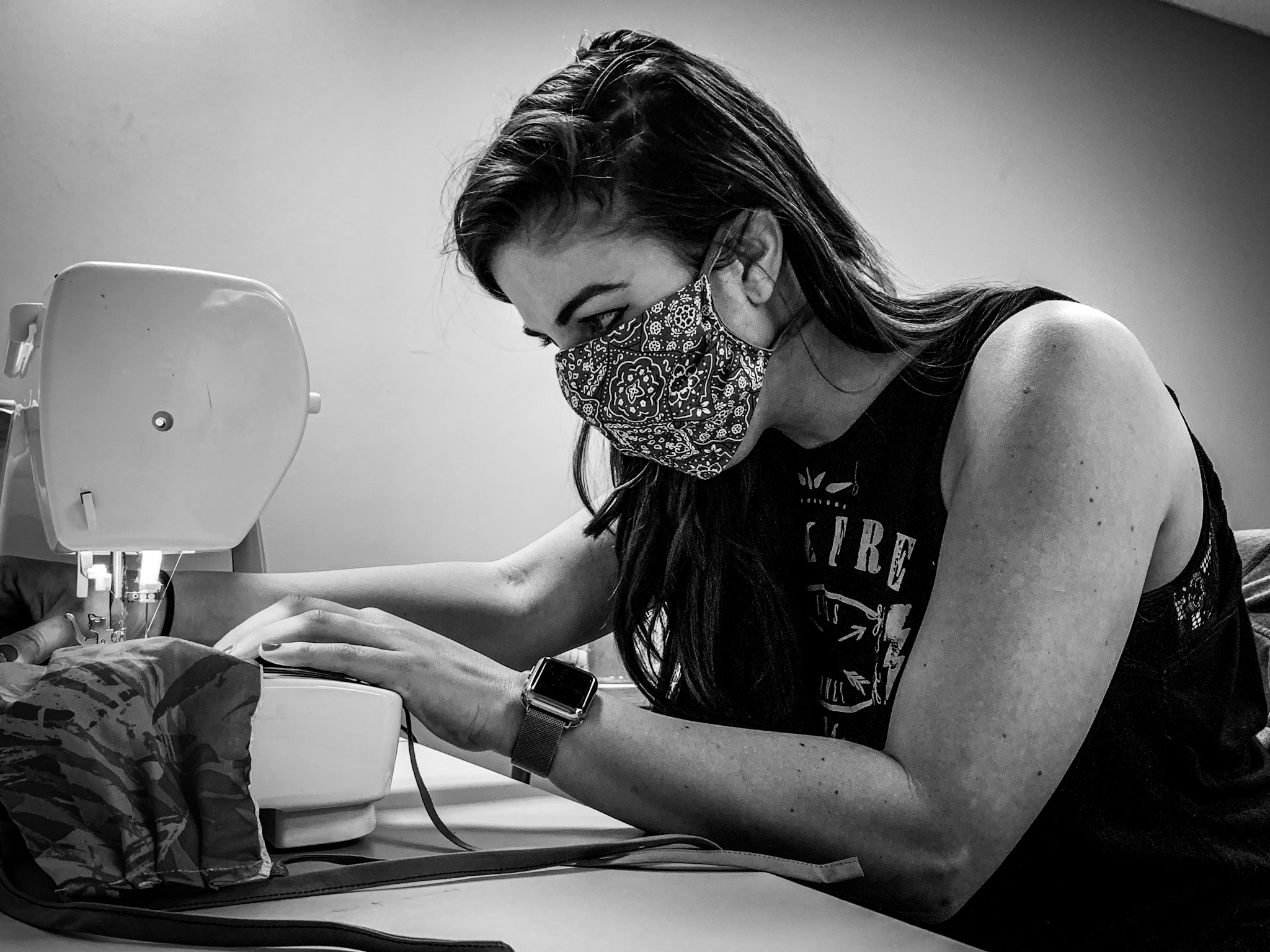 Make Nashville volunteer Jenna making masks for first responders.